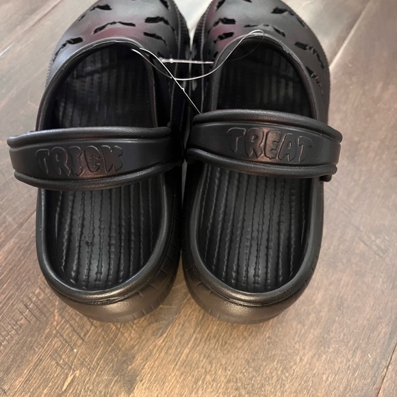 Black Clogs with Bat Design and “Trick or Treat” Heel Strap - Picture 4 of 5